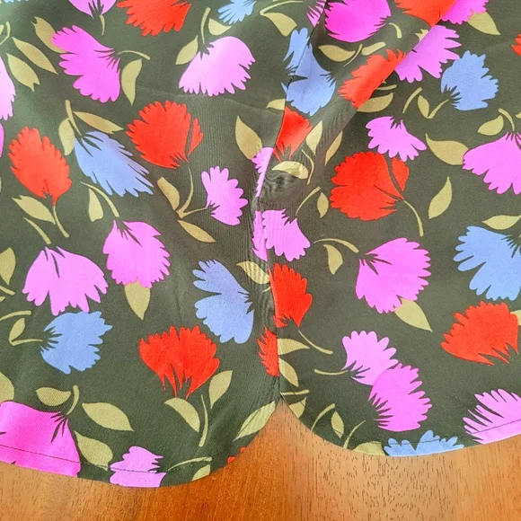 NWOT J. Crew Painted Pansy Floral Ruffle Silk Tank Blouse, Size 6 - Picture 5 of 5